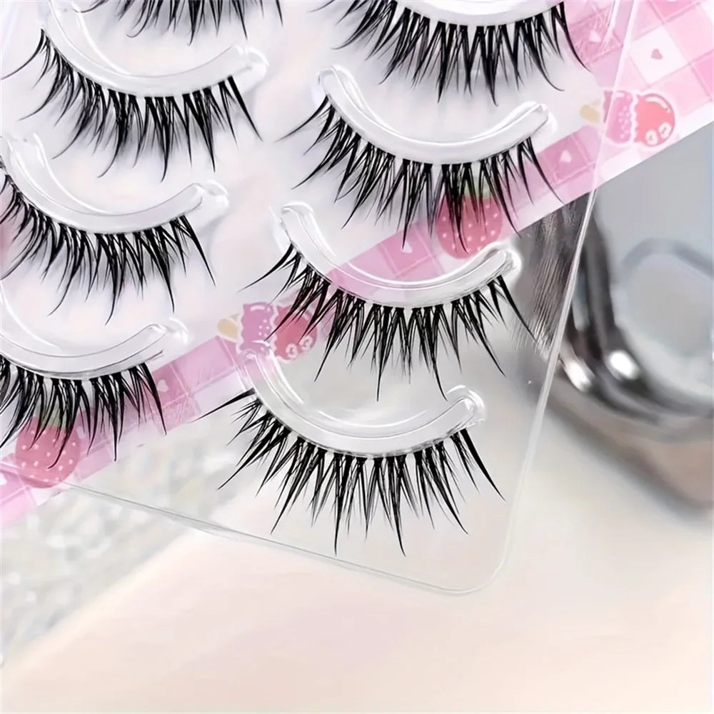 Wet-Look Comic Lashes